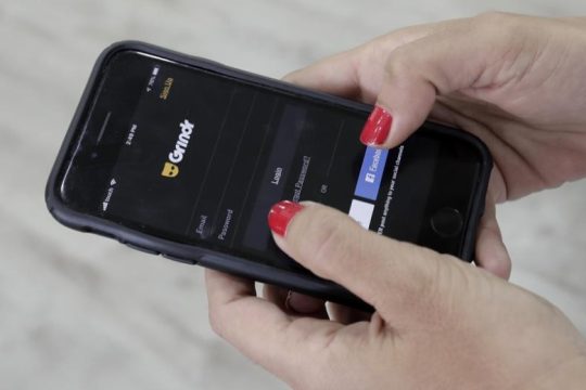 «Καμπάνα» της Νορβηγίας στο Grindr για την παράνομη κοινοποίηση δεδομένων χρηστών