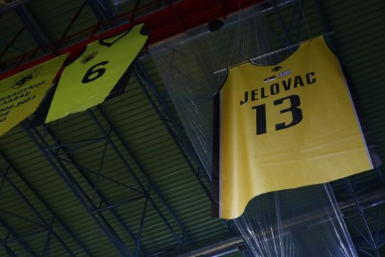 Συγκίνηση στην απόσυρση της φανέλας του Γέλοβατς