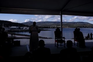 Ενας Πάπας στην κοιλάδα του φόβου