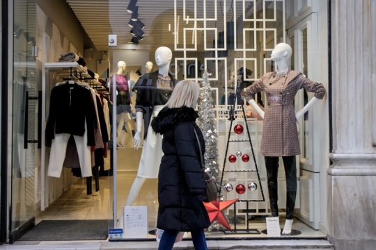 «Γυροφέρνουν» το άνοιγμα των μαγαζιών όλες τις Κυριακές στο Ηράκλειο
