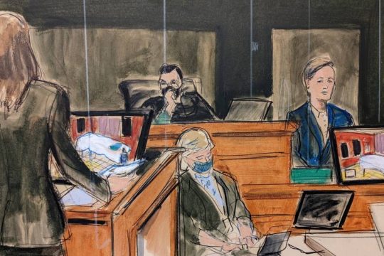Νέα σοκαριστική κατάθεση «καίει» την συνεργάτιδα του Επστάιν