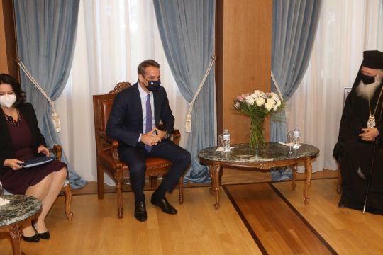 «Άριστο κλίμα» και ευχολόγια υπέρ του εμβολιασμού