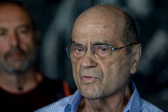 Πέθανε ο ιστορικός πρόεδρος της ΟΙΕΛΕ, Μιχάλης Κουρουτός