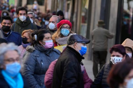 «Βόμβα» από τον ΠΟΥ: Η «Όμικρον» μπορεί να μην προήλθε από τη νότια Αφρική