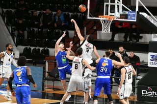 Η διασπορά έφερε αναβολές