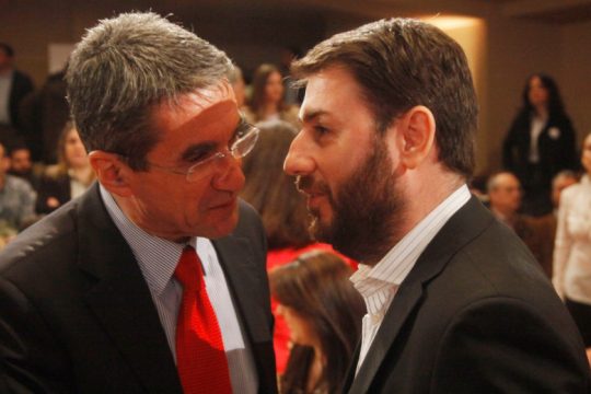 Στήριξη Λοβέρδου σε Ανδρουλάκη κι επισήμως