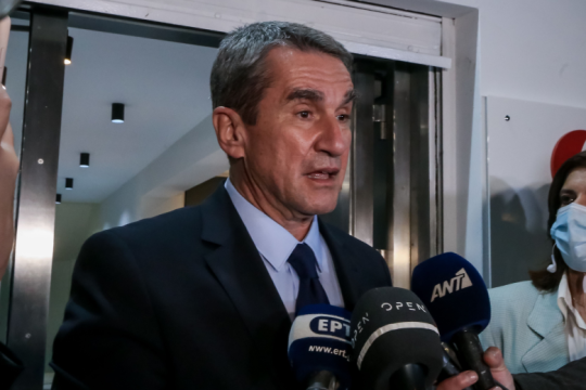 Μήπως, αν δεν ήταν οι Παπανδρέου και Ανδρουλάκης, θα έβγαινε πρώτος;