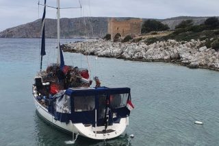 Ναυάγιο ιστιοφόρου με 92 πρόσφυγες στην Ανατολική Μάνη