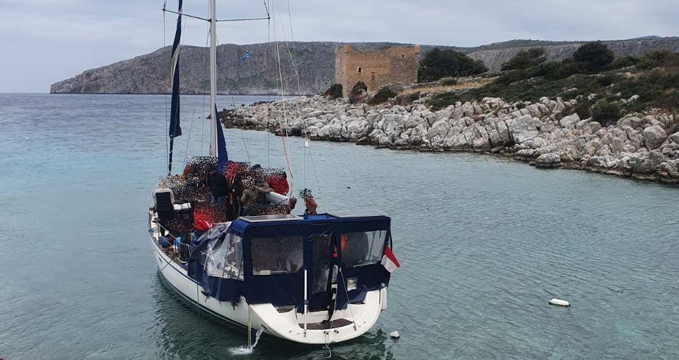 Ναυάγιο ιστιοφόρου με 92 πρόσφυγες στην Ανατολική Μάνη