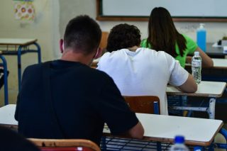 Υπογράφηκαν οι «συντελεστές» της απόρριψης χιλιάδων υποψηφίων και της αποψίλωσης των ΑΕΙ
