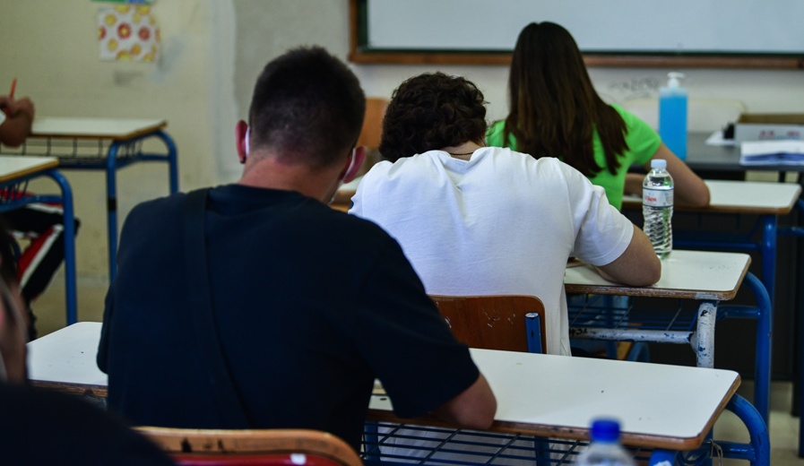Υπογράφηκαν οι «συντελεστές» της απόρριψης χιλιάδων υποψηφίων και της αποψίλωσης των ΑΕΙ