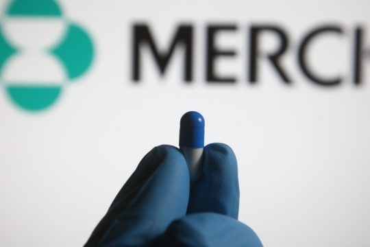 Εγκρίθηκε το χάπι της Merck στις ΗΠΑ