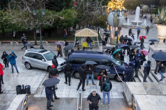 Κυκλοφοριακό χάος μετά το «λουκέτο» στο μετρό λόγω απειλής βόμβας