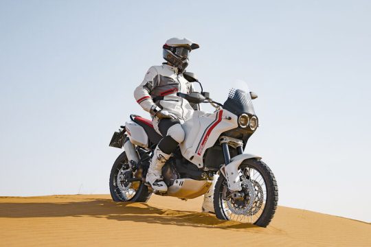 Με off-road χαρακτήρα