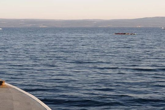 Λαϊκή Ενότητα: Κυβερνήσεις και Ε.Ε. εγκληματούν κατά των προσφύγων