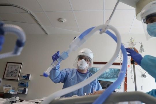 ΠΟΕΔΗΝ: 40-50 κλίνες ΜΕΘ κενές καθημερινά