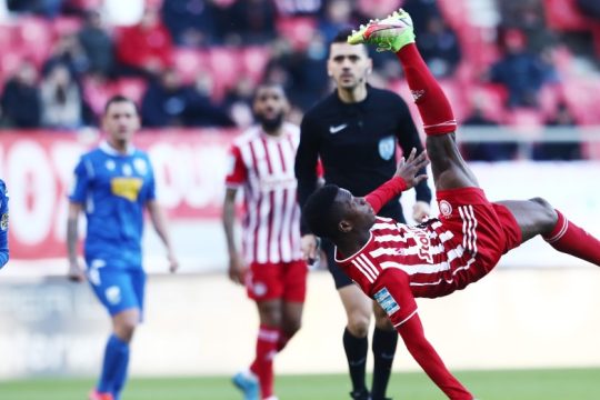 Από νίκη σε νίκη ο Ολυμπιακός στη Super League
