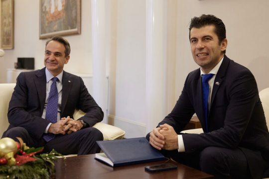 Στη Βουλγαρία με το βλέμμα σε Β. Μακεδονία και Τουρκία