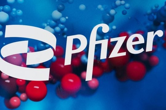 Pfizer: Το χάπι κατά της Covid-19 αποτελεσματικό κατά 90%