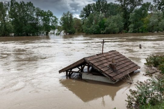 Μεγάλες καταστροφές άφησε πίσω της η κακοκαιρία στην Αλβανία