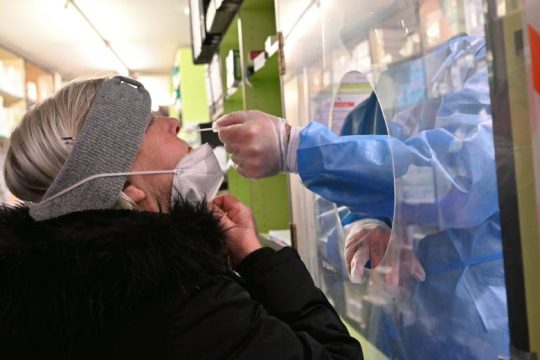 FDA: Λιγότερα ευαίσθητα στην «Ο» τα rapid test