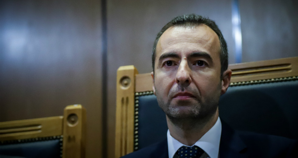 «Βολές» Σεβαστίδη σε Πικραμένο, Τσιάρα και έκθεση Πισσαρίδη