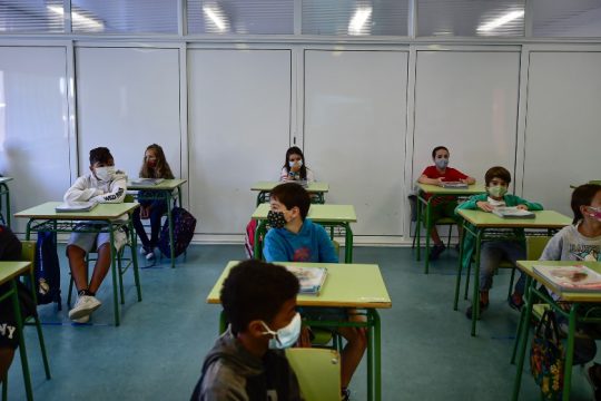 Πράσινο φως στην Ισπανία για τον εμβολιασμό παιδιών 5 έως 11 ετών