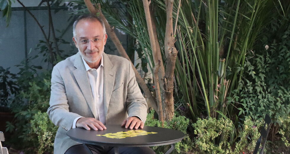 «Τα φυτά επικοινωνούν, θυμούνται και δεν ανταγωνίζονται»