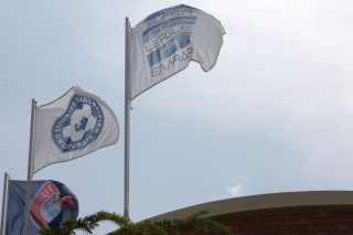 «Εξωφρενικά ηλίθιο το πλαφόν των 1.000»