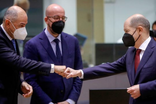 Δεν τα βρήκαν (σχεδόν) σε τίποτα οι «27»