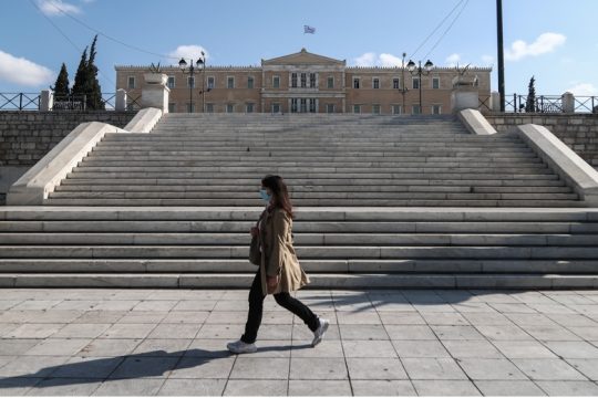 Κροκοδείλια δάκρυα για τον αυταρχισμό