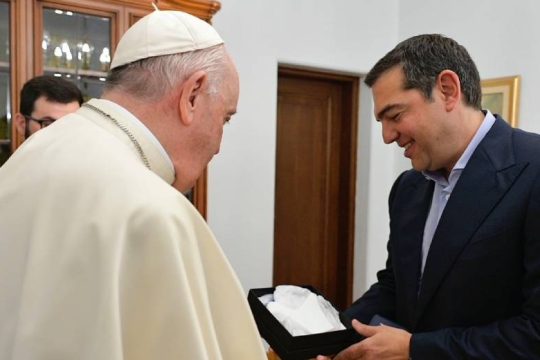 Τετ α τετ του Αλέξη Τσίπρα με τον Πάπα Φραγκίσκο