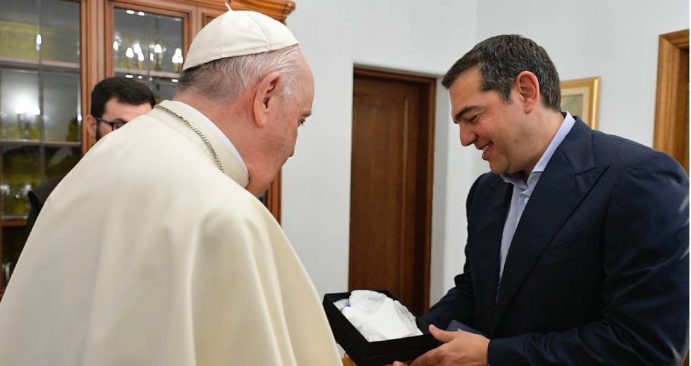 Τετ α τετ του Αλέξη Τσίπρα με τον Πάπα Φραγκίσκο