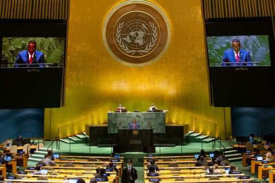 ΟΗΕ: Αναβάλλεται επ’ αόριστον η αναγνώριση των καθεστώτων Ταλιμπάν και Μιανμάρ