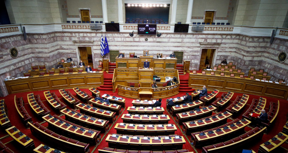 Συντονισμένα πυρά από ΚΙΝ.ΑΛΛ., ΚΚΕ και ΜέΡΑ25 για τα ανεπαρκή και καθυστερημένα μέτρα