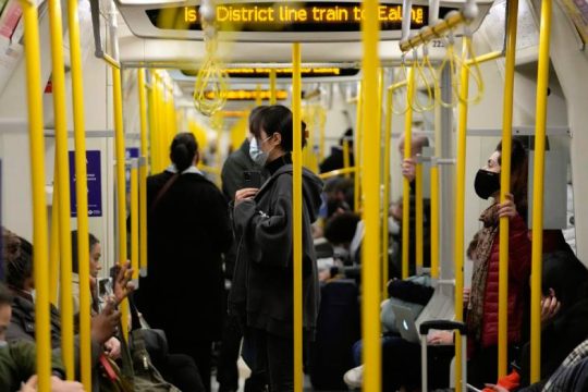 Φάρμακο με κοκτέιλ μονοκλωνικών αντισωμάτων ενέκρινε η Βρετανία