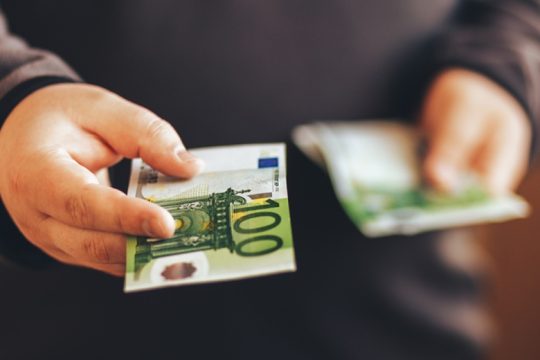 Παράταση ξανά στις ρυθμίσεις οφειλών προς τους δήμους