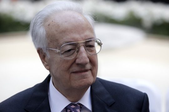 Στο «Λαϊκό» ο Χρήστος Σαρτζετάκης με οξεία αναπνευστική ανεπάρκεια