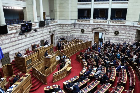 ΚΚΕ και ΜέΡΑ25: Ενάντια στη Ν.Δ. μεν, αλλά όχι μόνο