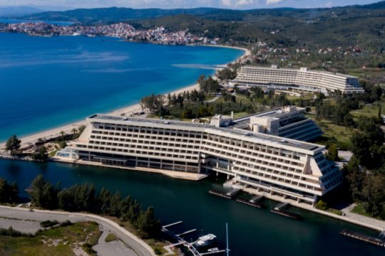 Βαρύ το «αποτύπωμα» της πανδημίας