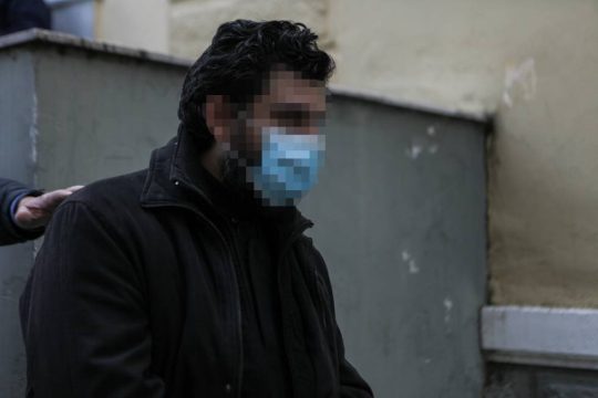 Σε αργία ο 37χρονος ιερέας μετά τις κακουργηματικές κατηγορίες