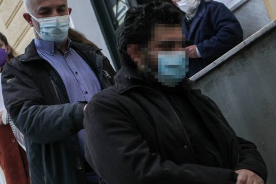Για βιασμό και κατάχρηση ανήλικης συνελήφθη 37χρονος ιερέας