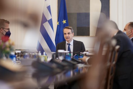 Αναγκαστικό τέλος στην αφωνία Μητσοτάκη βάζει το υπουργικό συμβούλιο