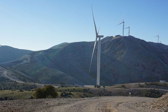 Δόλιες μεθοδεύσεις για αιολικούς σταθμούς στα Ακαρνανικά όρη αδιαφορώντας για τα όρνια
