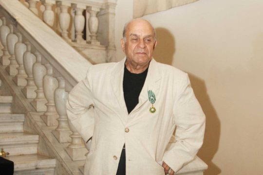 Δεν περνάει και η ώρα