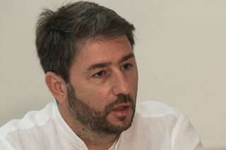 «Σοσιαλδημοκρατική κυβέρνηση»