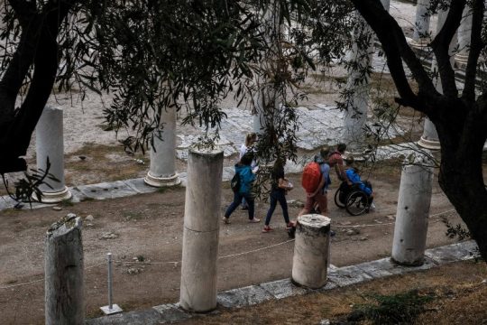 Γερμανοί, Γάλλοι, Αγγλοι, Αμερικανοί ανέβασαν το… ηθικό του τουρισμού
