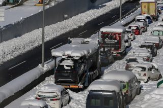 Περί παραιτήσεων και αγάπης προς την κοινωνία