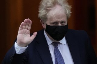 Ο Μπόρις παίζει τα ρέστα του