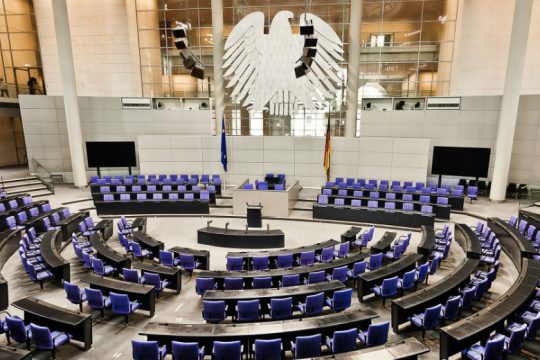 Kάθε πρόβλεψη ξεπερνά ο νέος δανεισμός της Γερμανίας